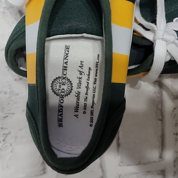 Bradford Exchange Green Bay Packers Lace-up Sneakers/Tennis Shoe - Picture 3 of 10